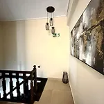 Tuscany 8 Away From Veria Дом отдыха